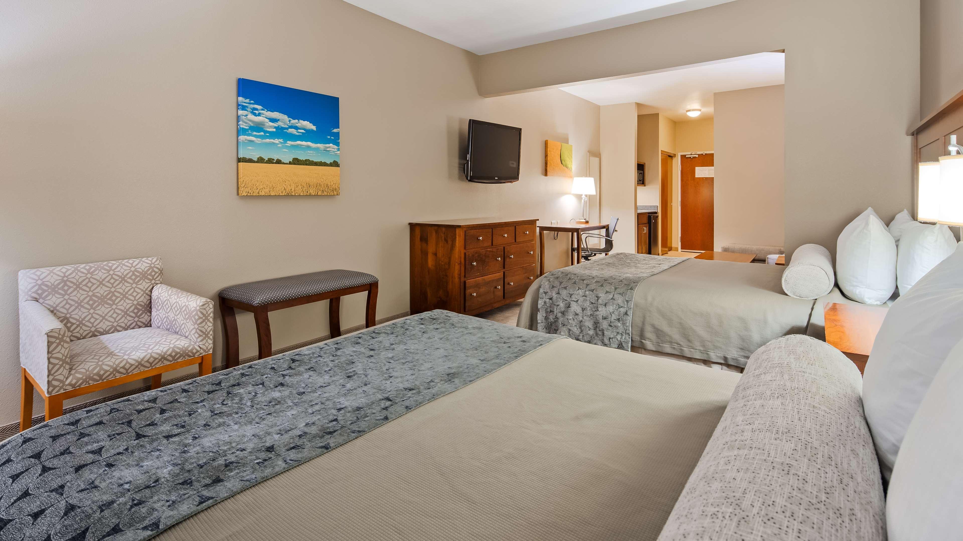 Best Western Plus Green Mill Village Hotel & Suites Arcola Extérieur photo