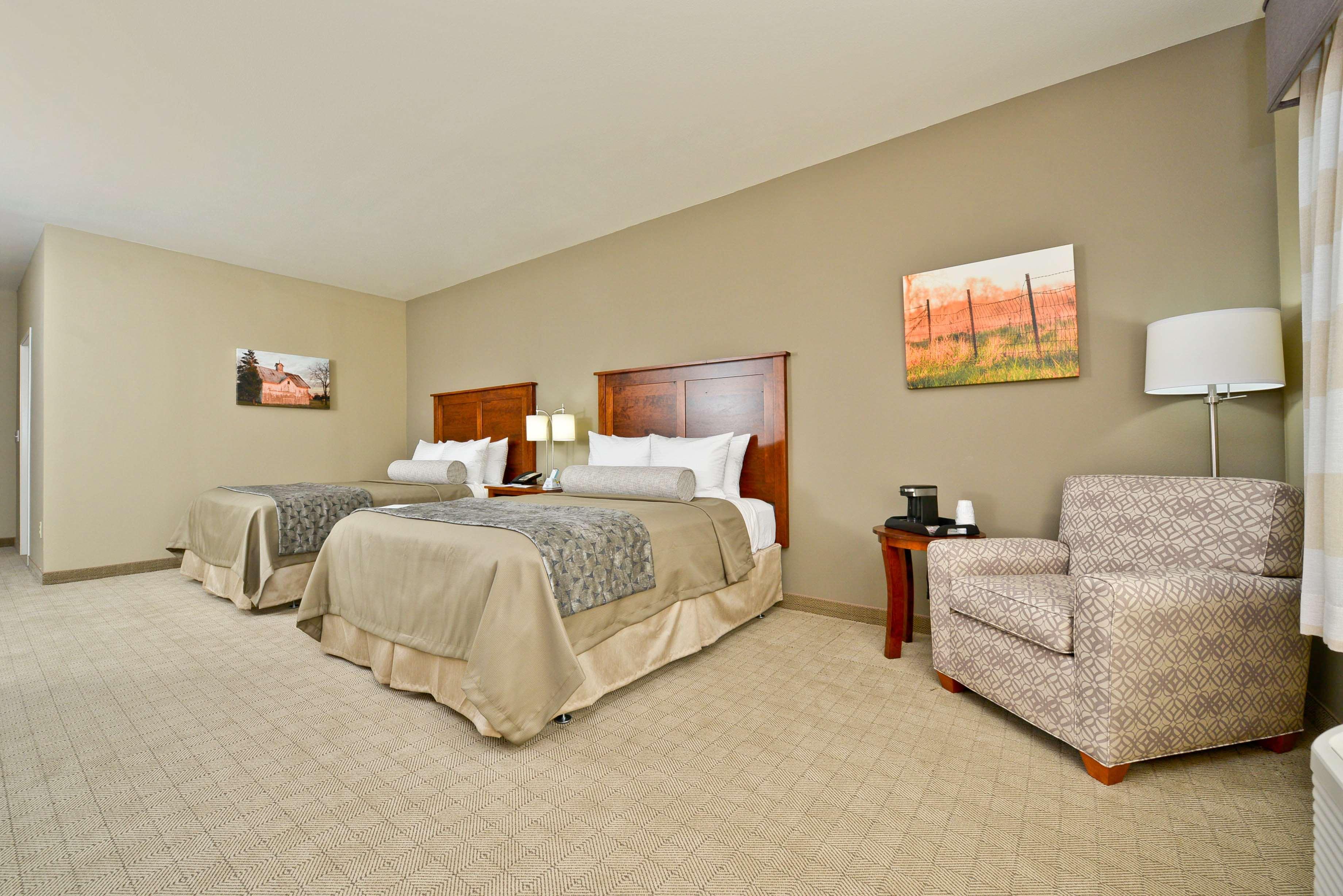Best Western Plus Green Mill Village Hotel & Suites Arcola Extérieur photo