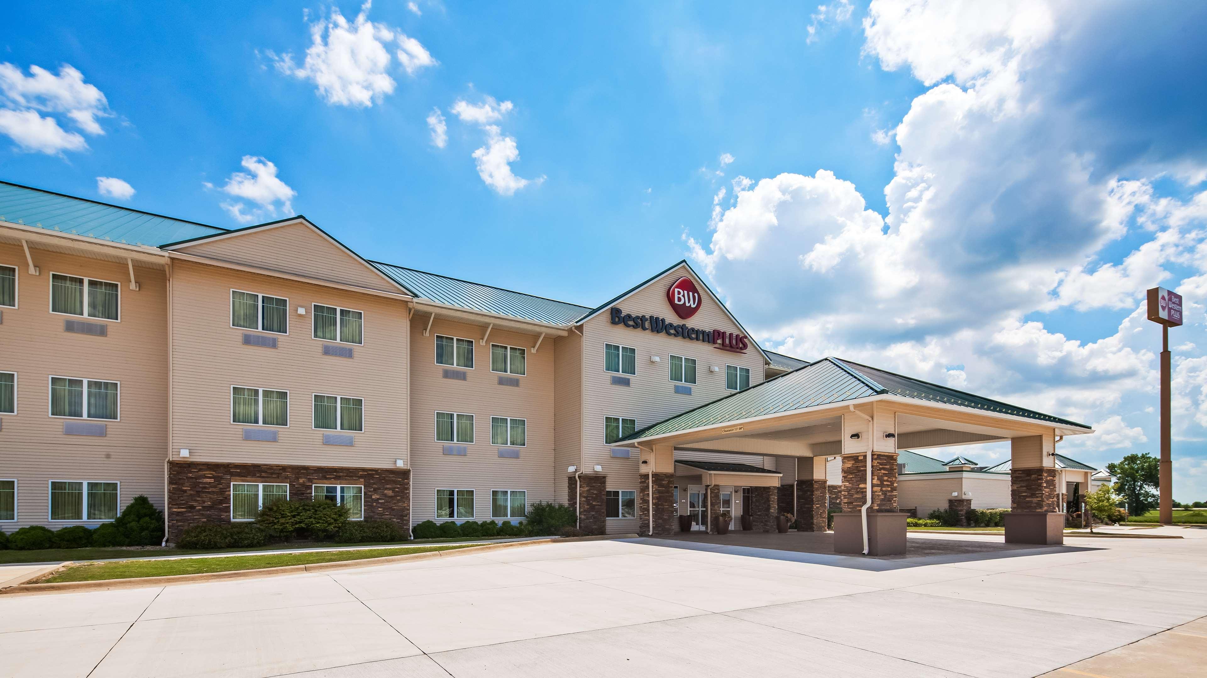 Best Western Plus Green Mill Village Hotel & Suites Arcola Extérieur photo