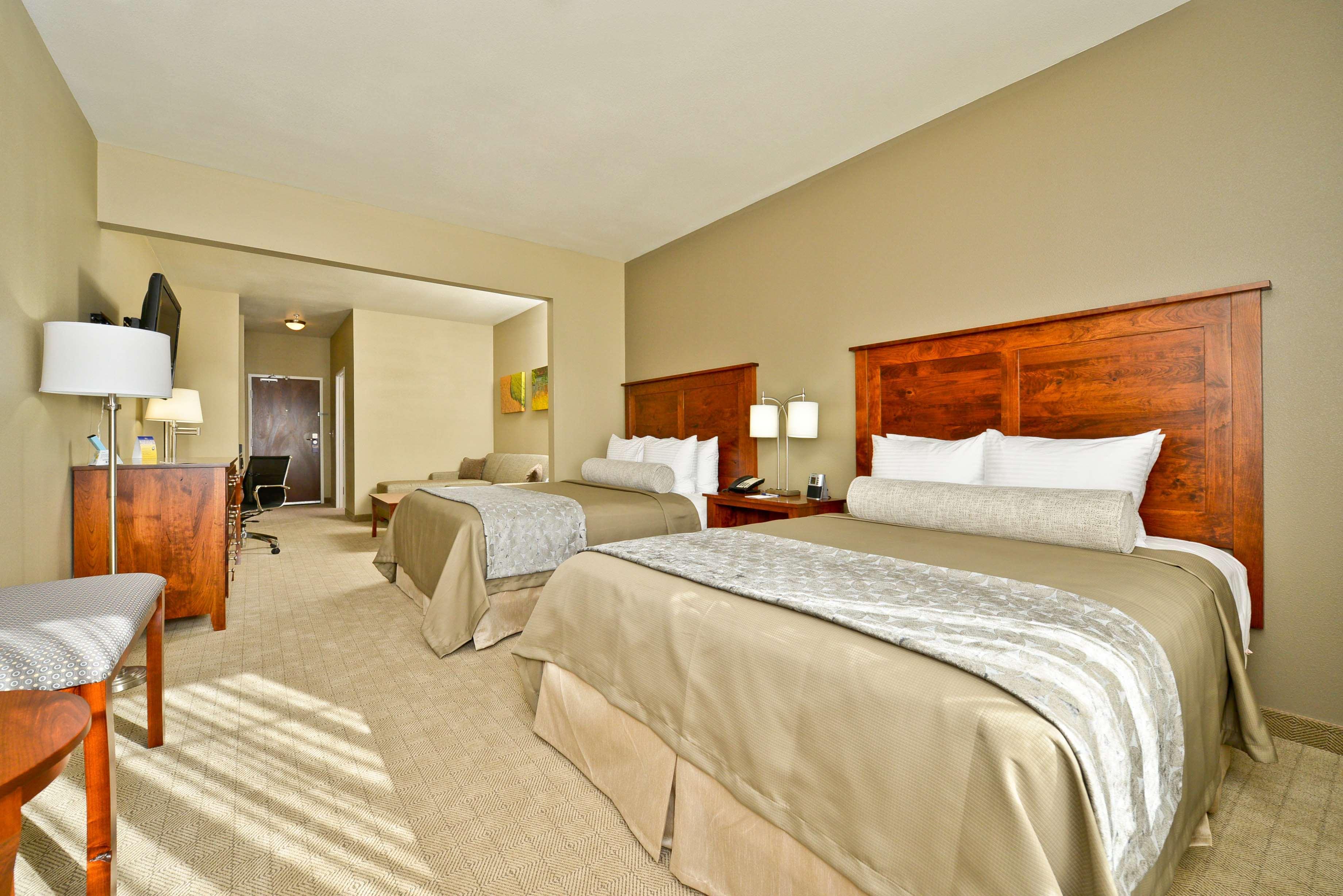 Best Western Plus Green Mill Village Hotel & Suites Arcola Extérieur photo